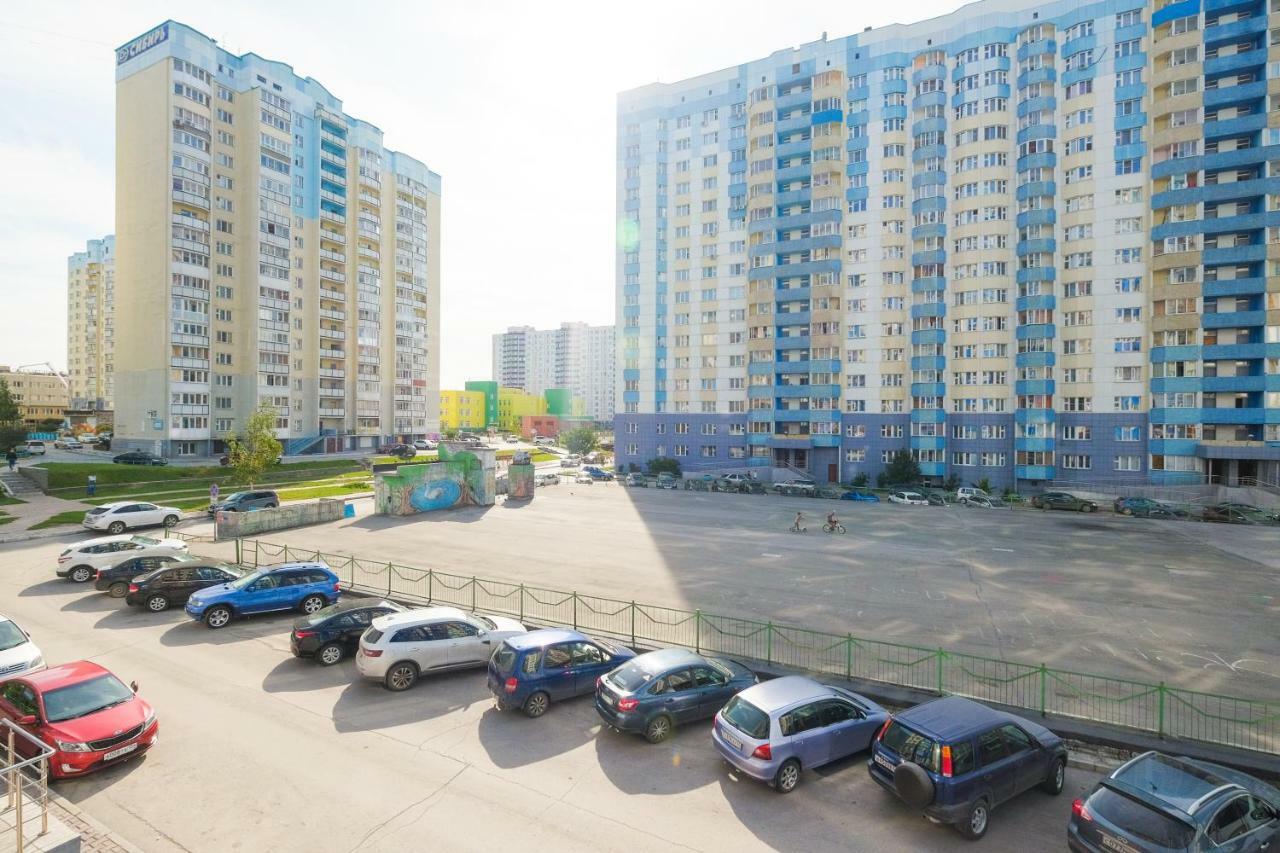 NSK-Kvartirka, Gorskiy Apartment, 67 Novosibirsk Exteriör bild